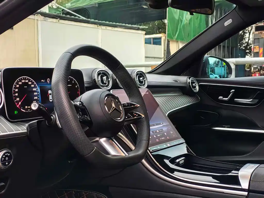 Mercedes-Benz C-Class 2022 — фото 7