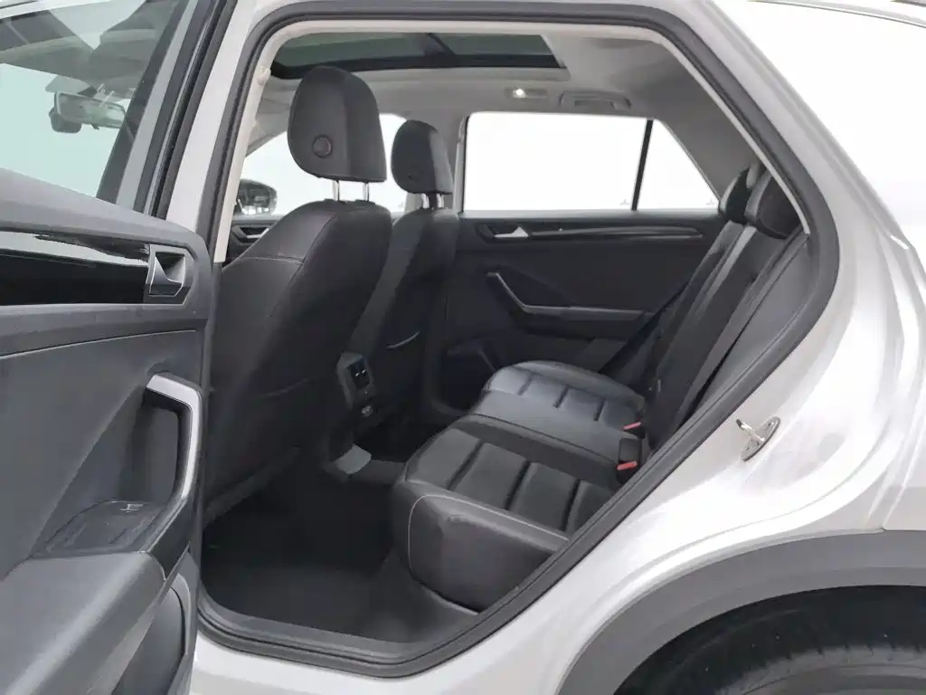 Volkswagen T-Roc 2020 — фото 15