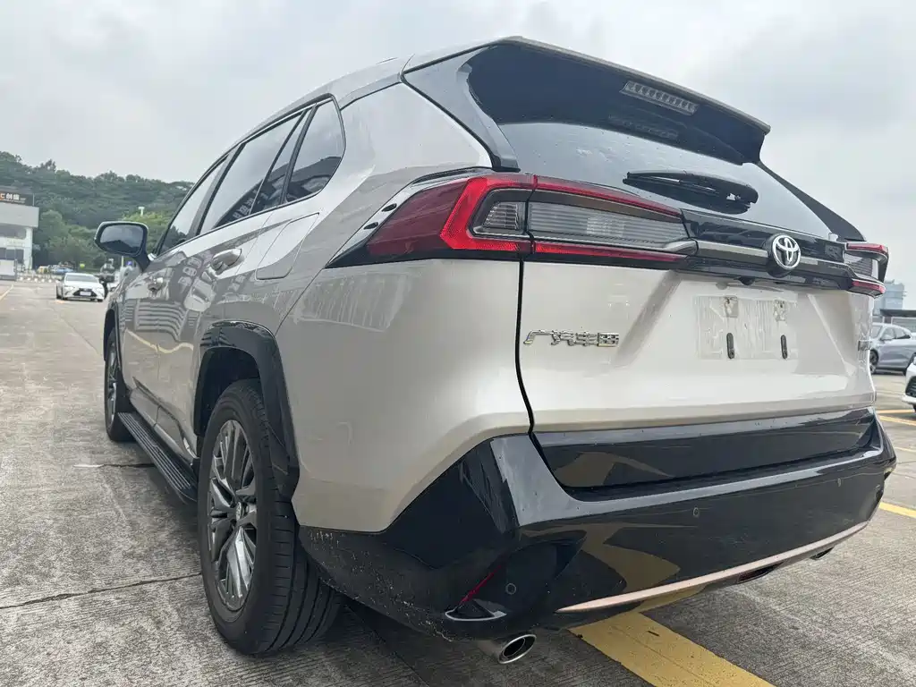 Toyota Wildlander 2025