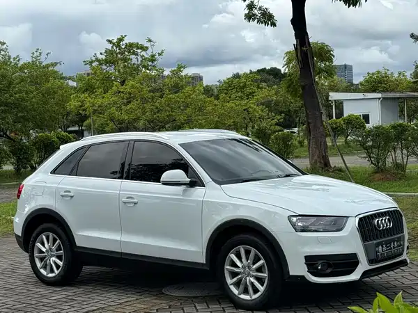 Audi Q3 2015