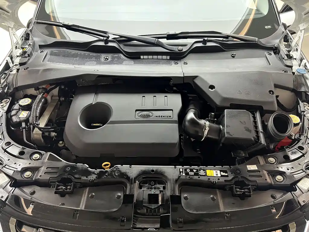 Land Rover Range Rover Evoque New Energy 2022 — фото 20