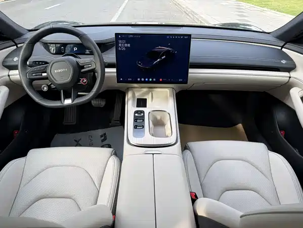 Xiaomi SU7 2025