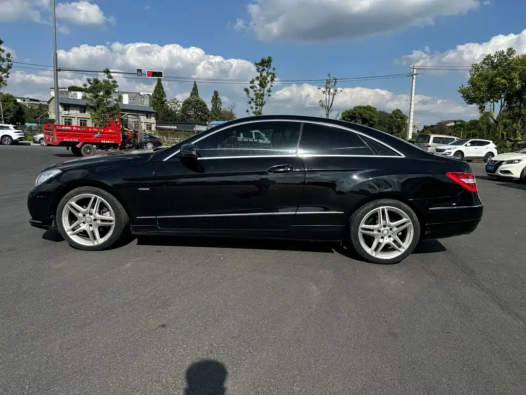 Mercedes-Benz E-Class 2012 — фото 8