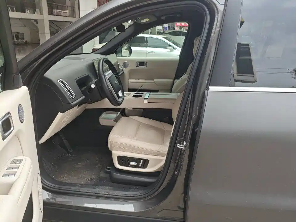 Li Auto Li L9 2023