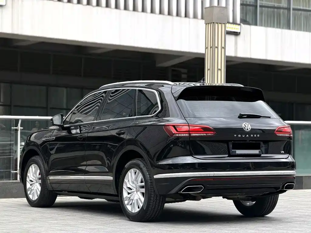 Volkswagen Touareg 2019 — фото 9