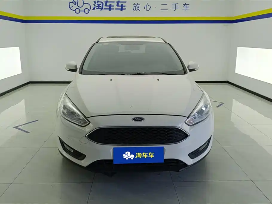 Ford Focus 2018 — фото 2