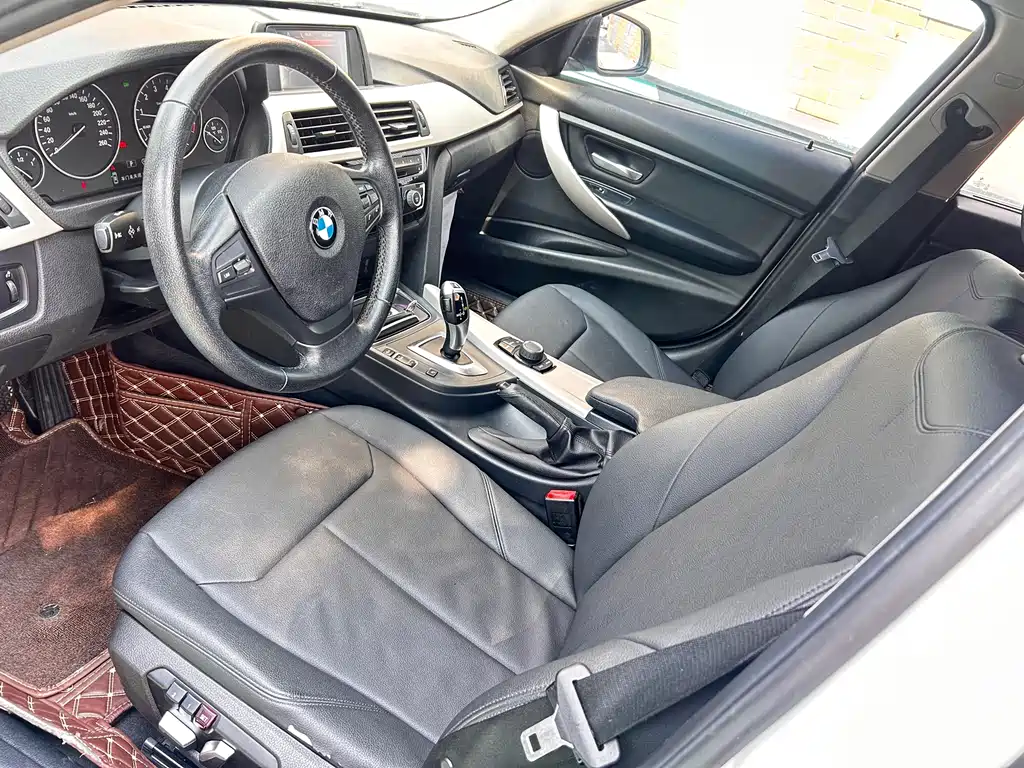 BMW 3 Series 2015 — фото 11