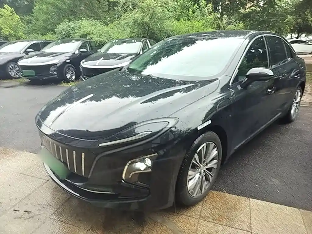 Hongqi E-QM5 2023 — фото 1