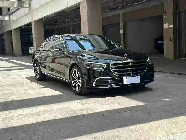 Mercedes-Benz S-Class 2024