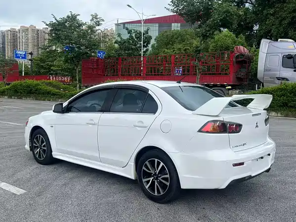 Mitsubishi Lancer EX 2014