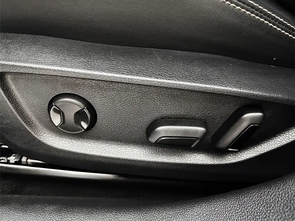 Skoda Octavia 2022 — фото 16