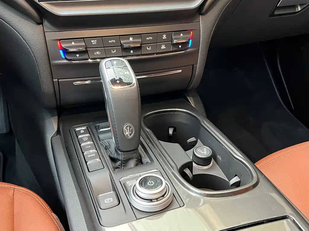 Maserati Ghibli 2026 — фото 18
