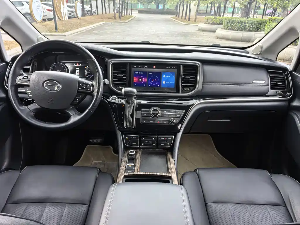 GAC Motor Trumpchi M8 2020 — фото 11