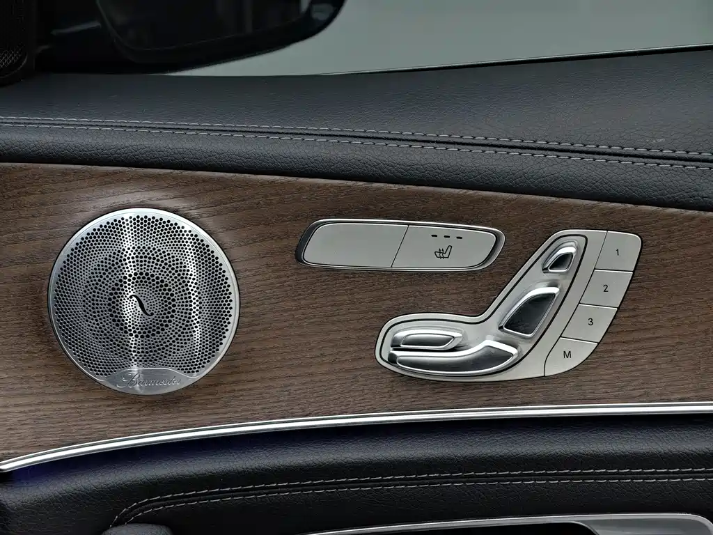 Mercedes-Benz E-Class 2019 — фото 22