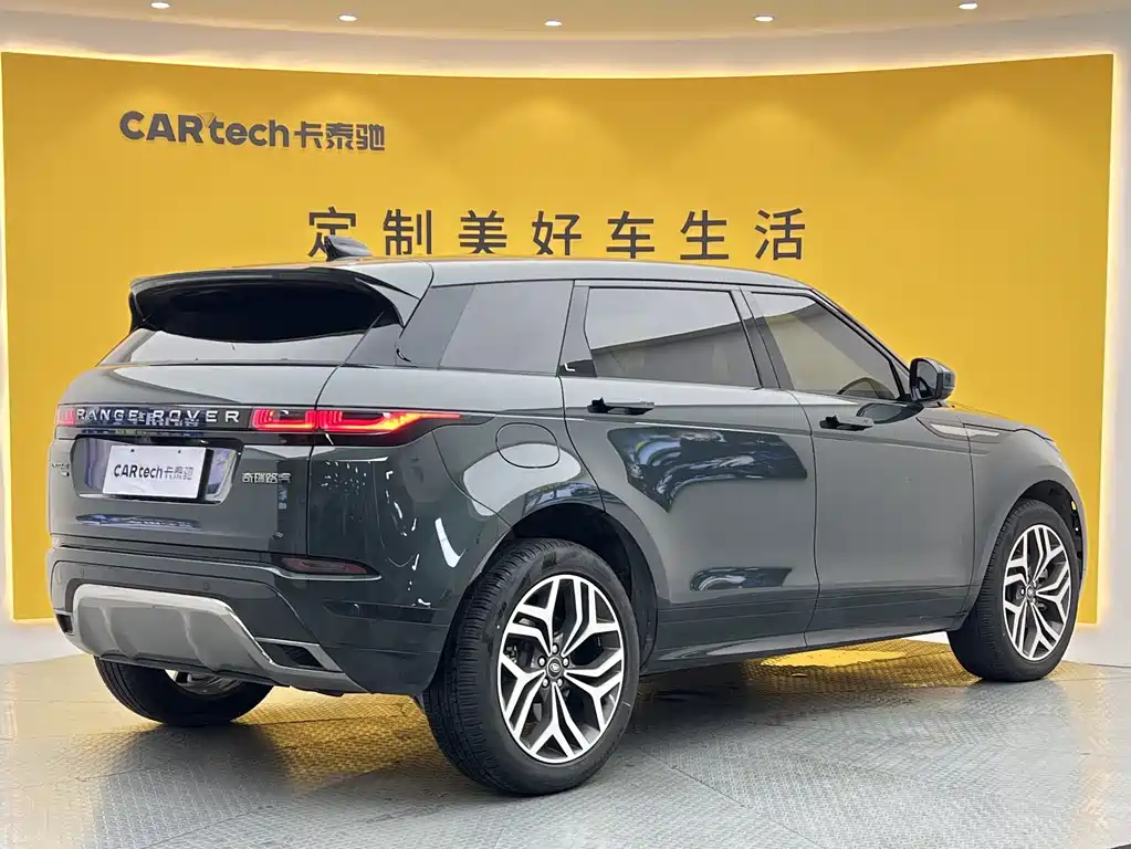 Land Rover Range Rover Evoque 2024 — фото 30
