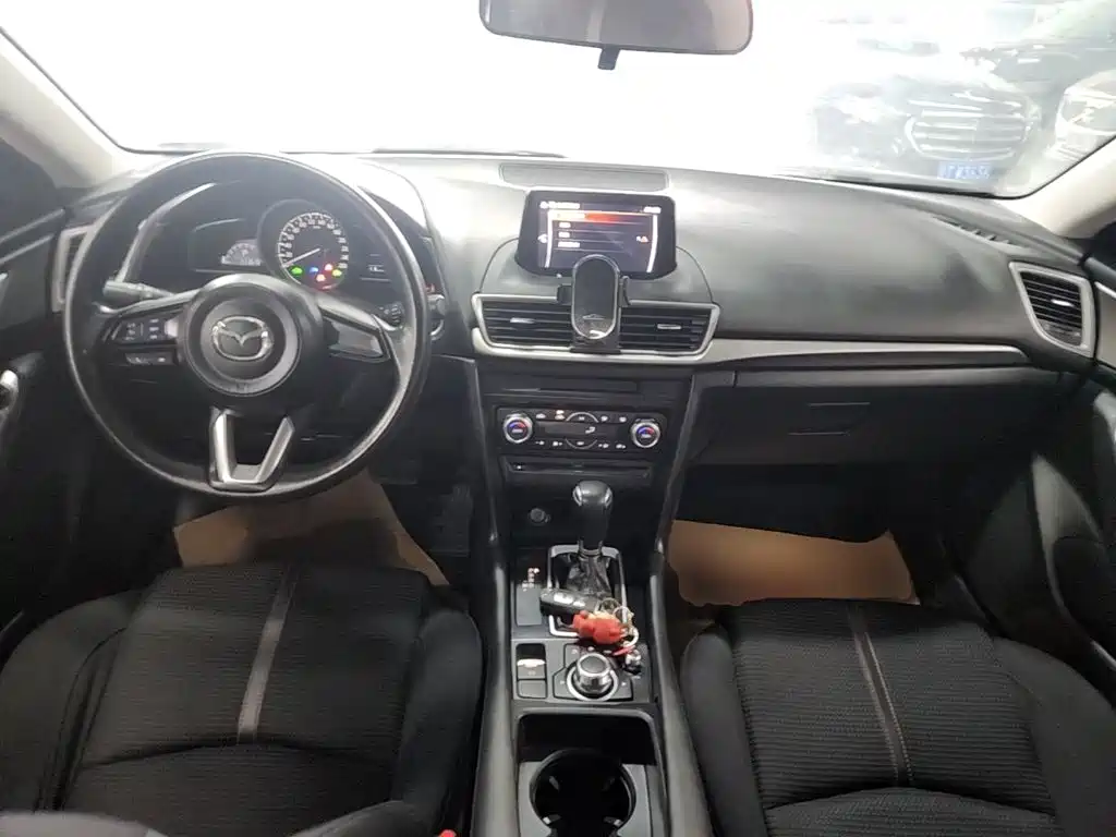 Mazda 3 Angkesela 2017 — фото 10