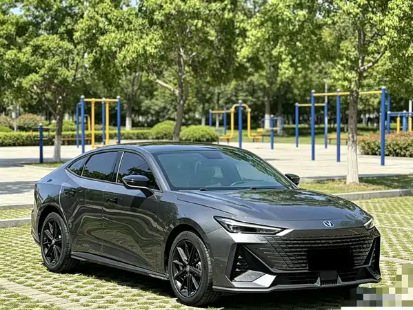 Changan UNI-V 2023