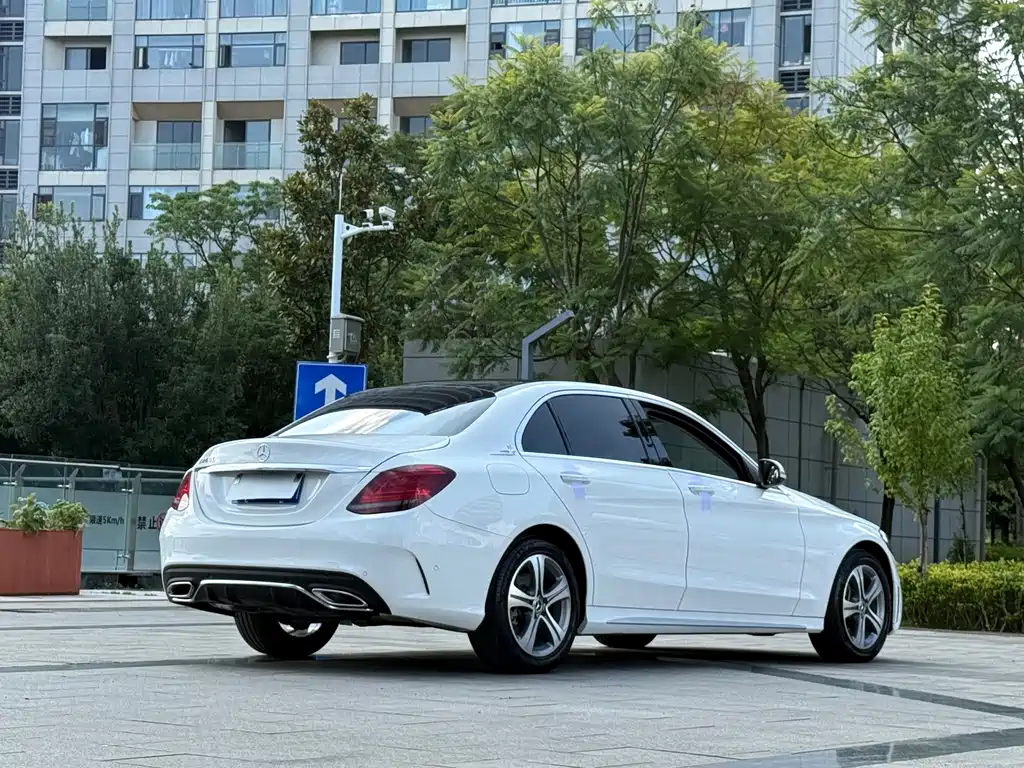 Mercedes-Benz C-Class 2020 — фото 7