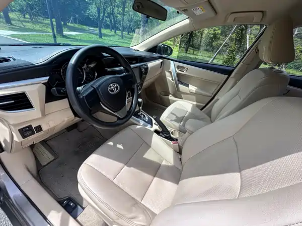 Toyota Corolla 2015