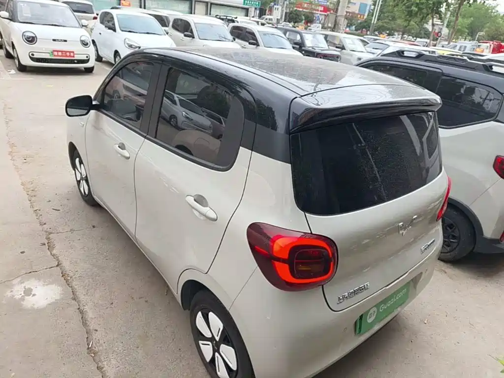 Wuling Hongguang MINIEV 2025