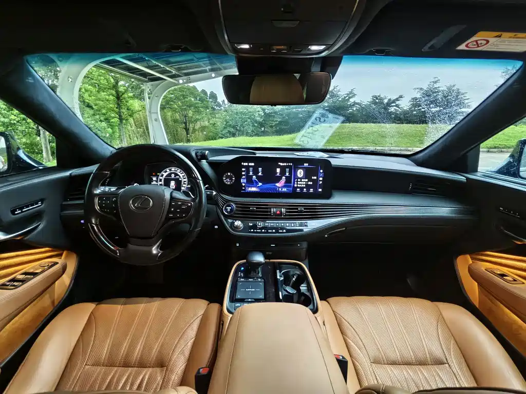 Lexus LS 2021 — фото 14