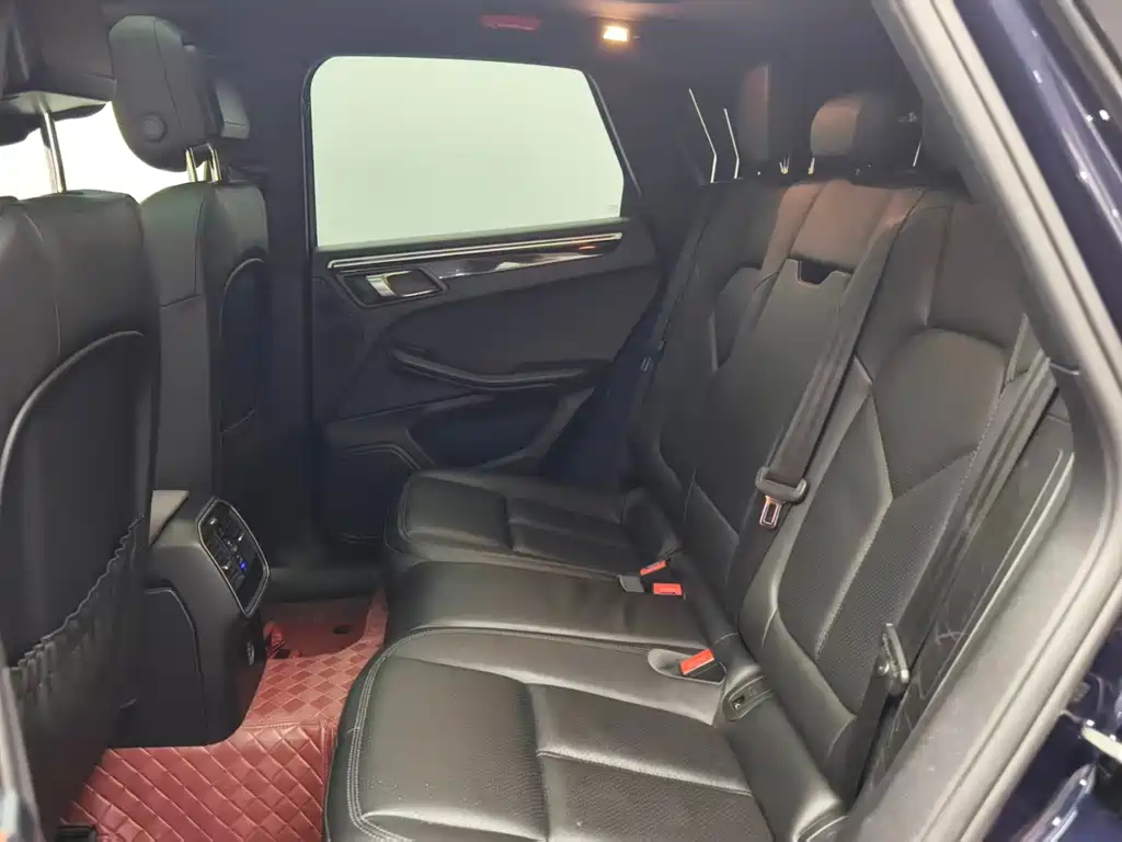 Porsche Macan 2018 — фото 13