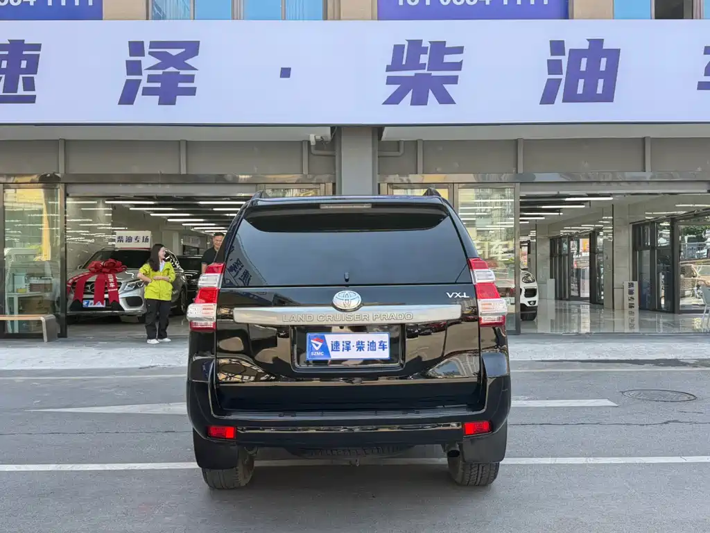 Toyota Prado 2017 — фото 13