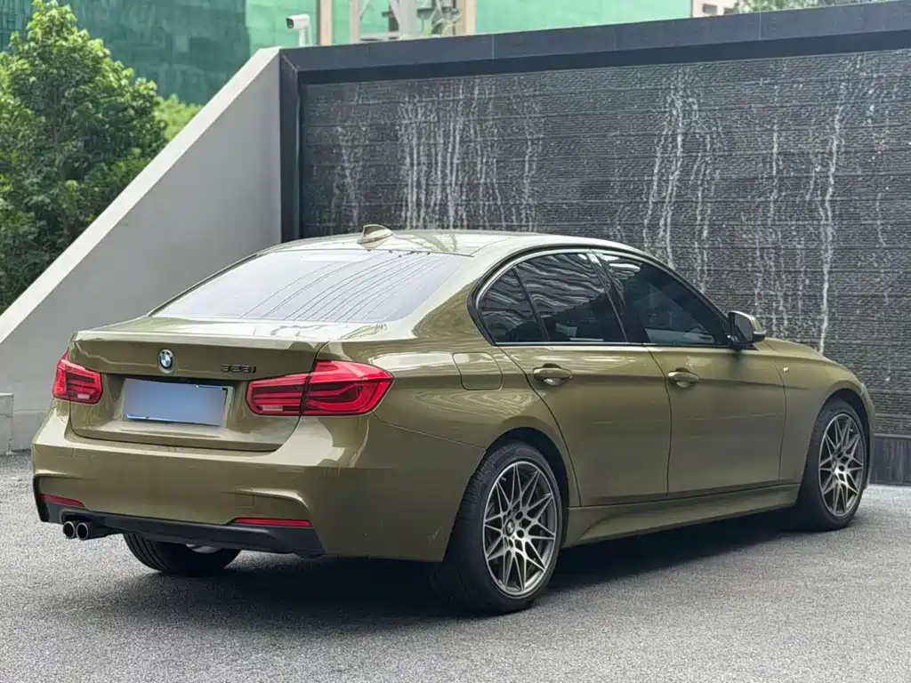 BMW 3 Series 2016 — фото 10