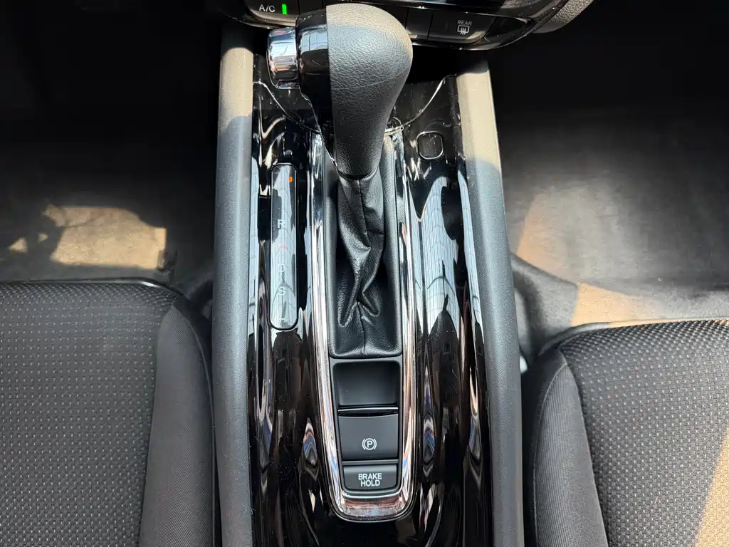 Honda Vezel 2022 — фото 16