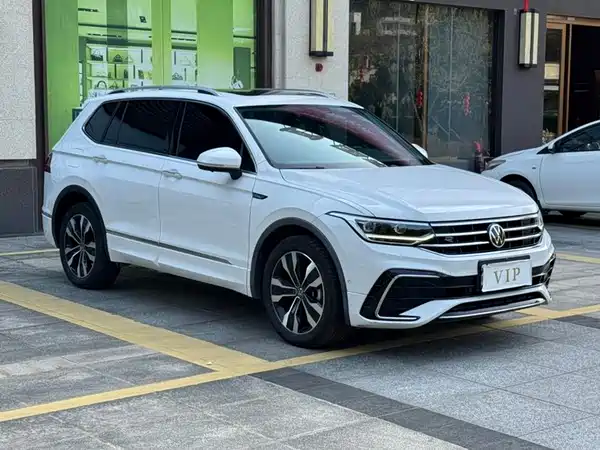 Volkswagen Tiguan L 2022