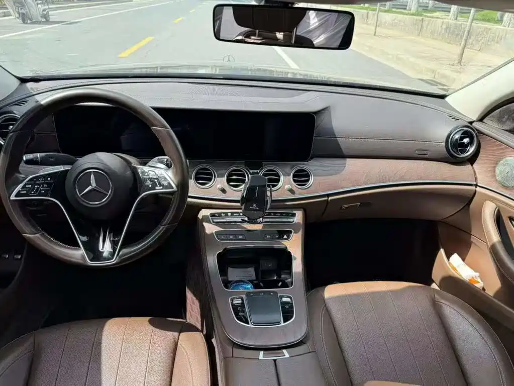 Mercedes-Benz E-Class New Energy 2022 — фото 5