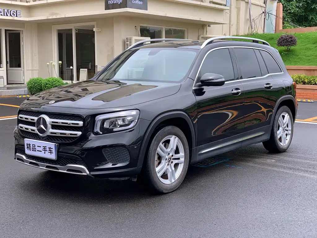 Mercedes-Benz GLB 2022 — фото 1