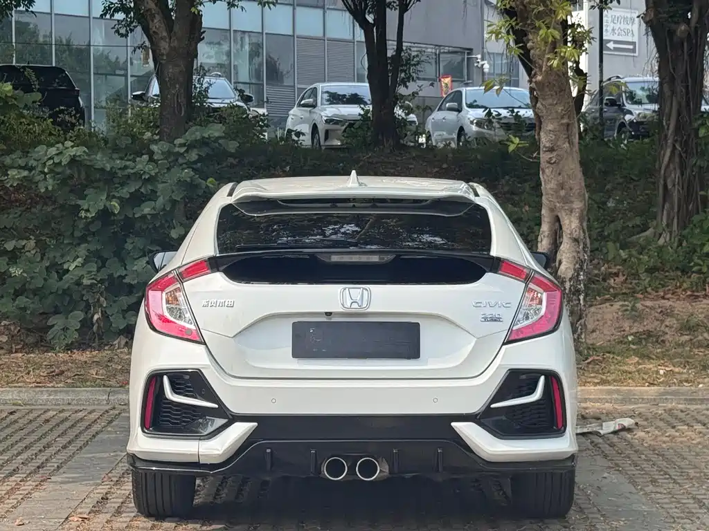 Honda Civic 2021 — фото 17