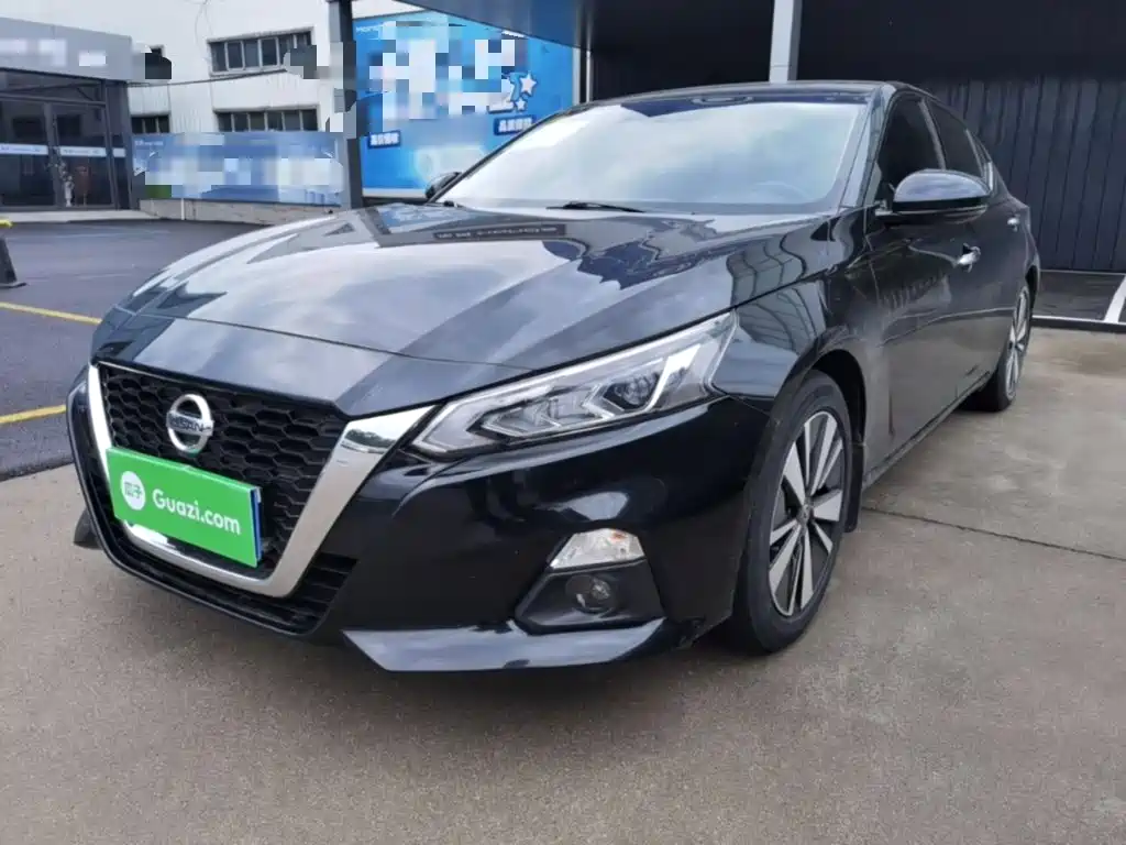 Nissan Teana 2022