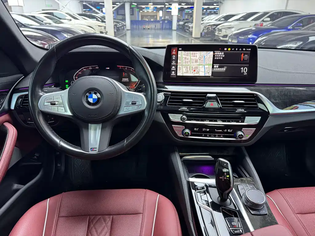 BMW 5 Series 2021 — фото 11