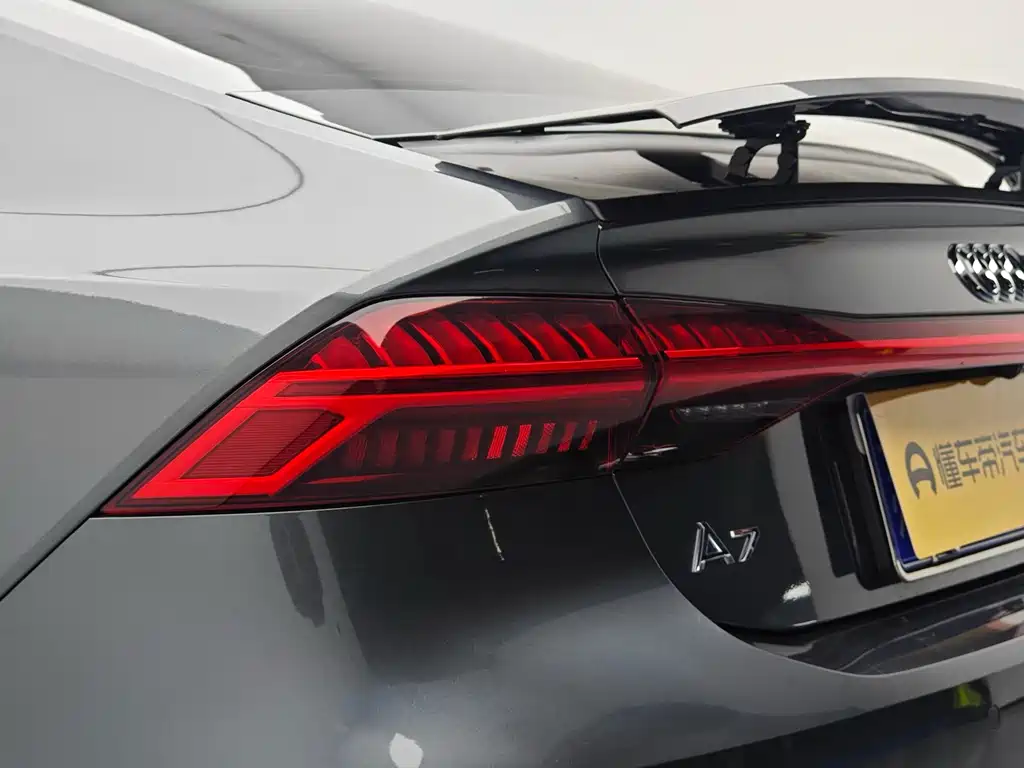 Audi A7 2021 — фото 10