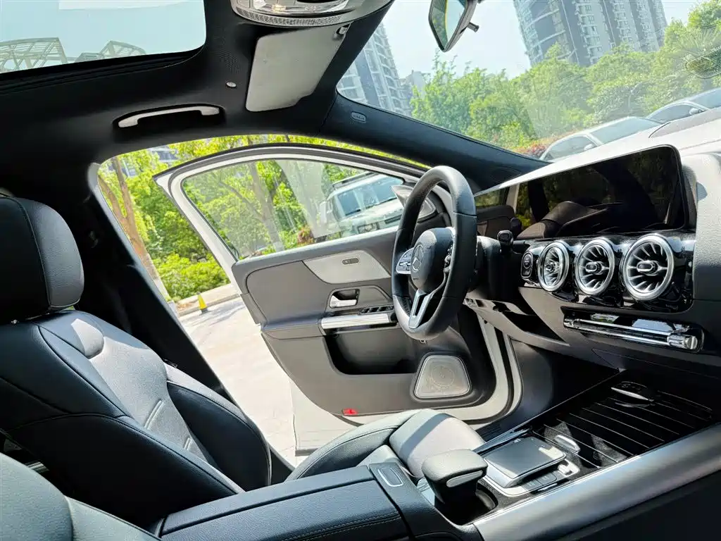 Mercedes-Benz GLA 2022 — фото 13