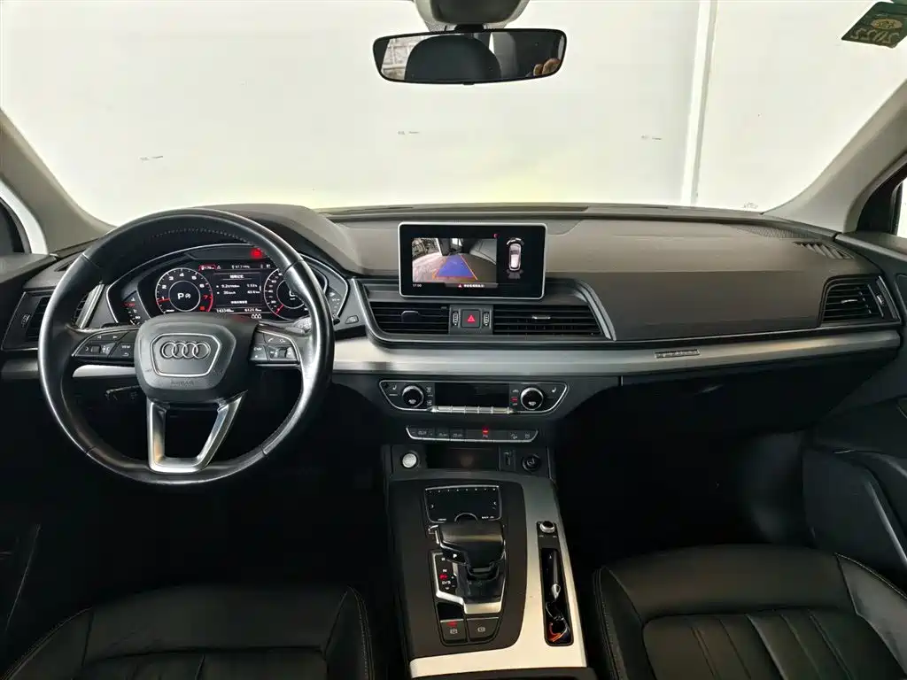 Audi Q5L 2020 — фото 12