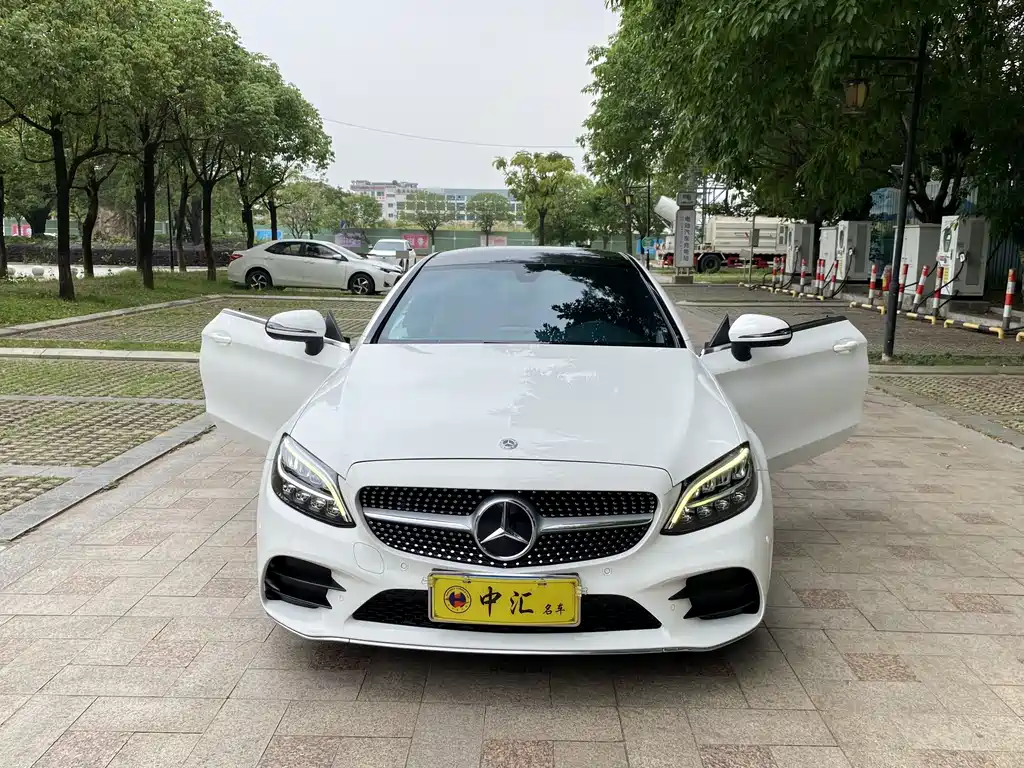 Mercedes-Benz C-Class 2019 — фото 11