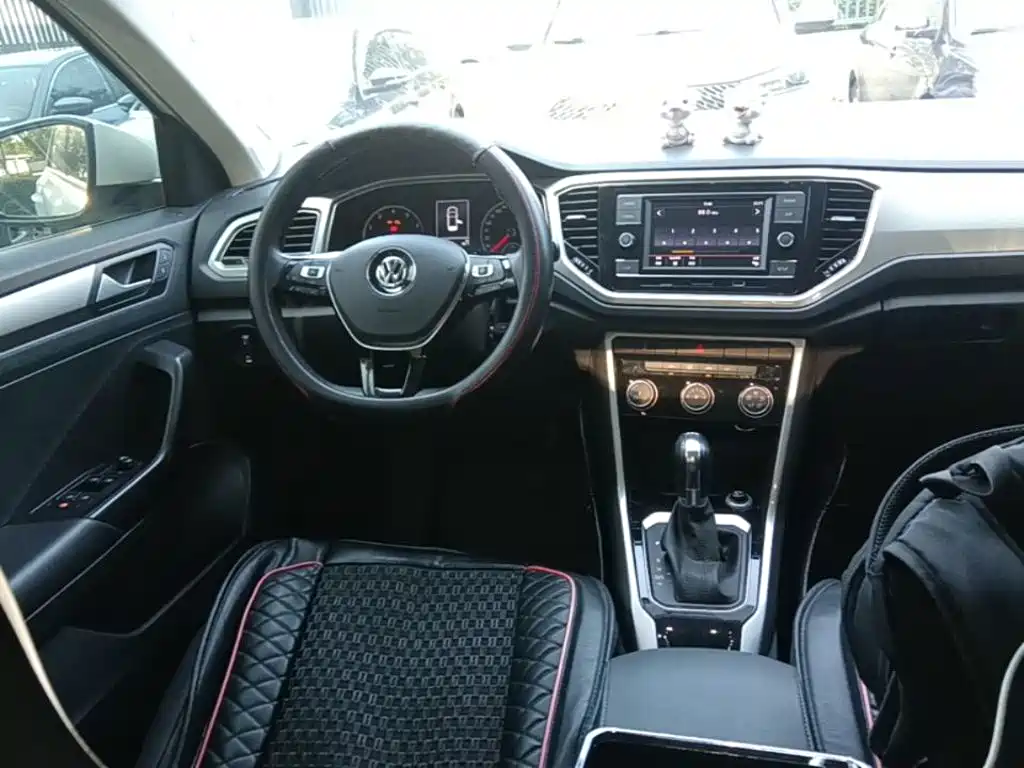 Volkswagen T-Roc 2020 — фото 17