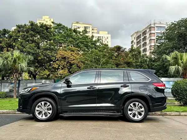 Toyota Highlander 2020
