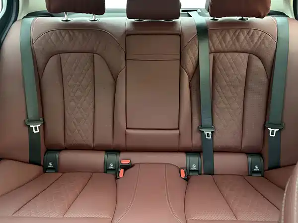 BMW i3 2025