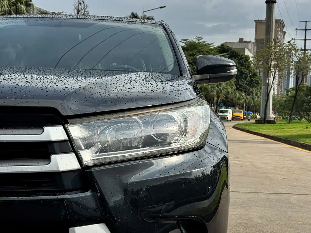 Toyota Highlander 2020