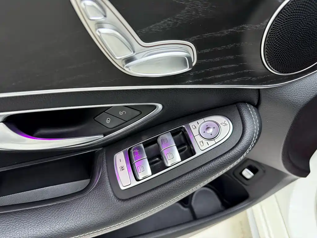 Mercedes-Benz C-Class 2021 — фото 17