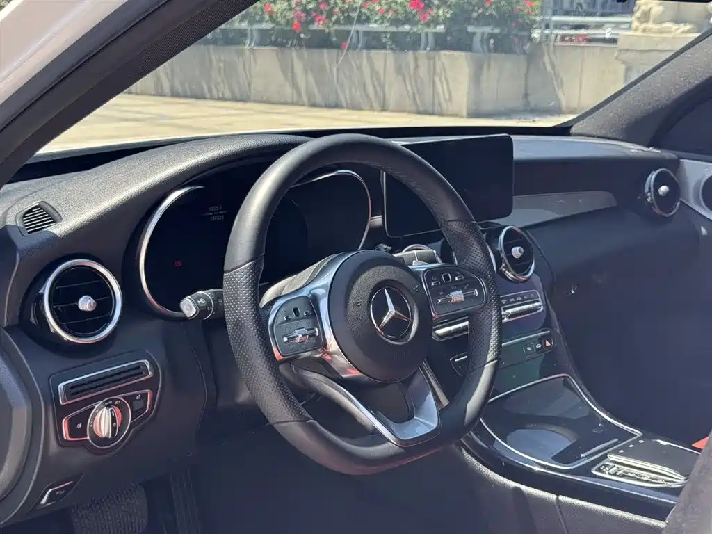 Mercedes-Benz C-Class 2019 — фото 5