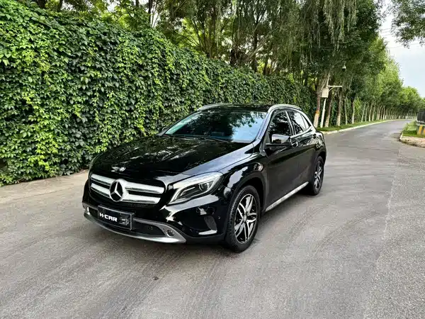 Mercedes-Benz GLA 2016