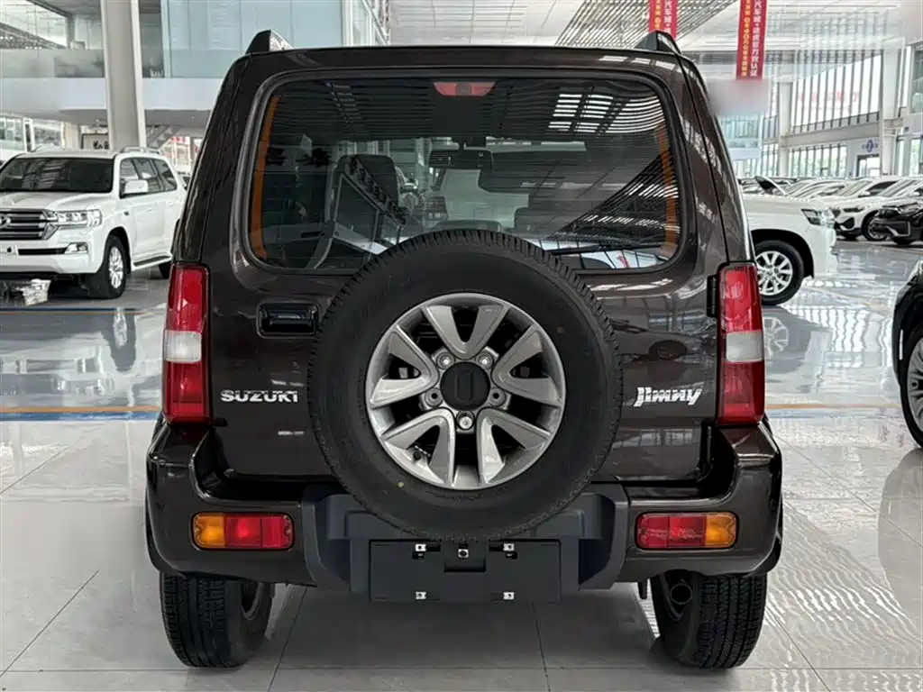 Suzuki Jimny 2018 — фото 7