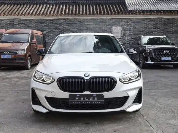 BMW 1 Series 2022