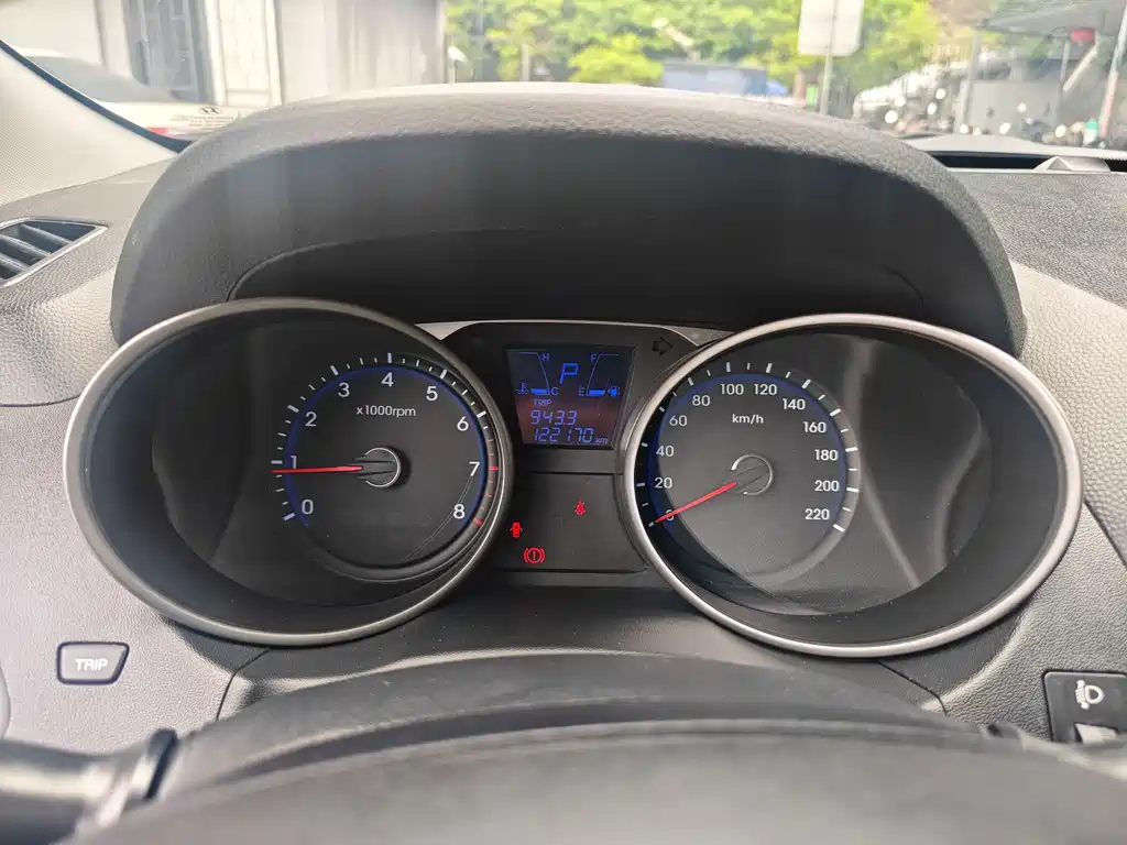 Hyundai ix35 2015 — фото 12