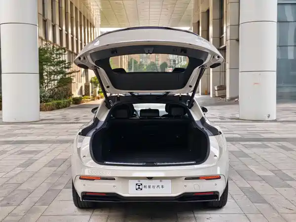 Zeekr 007GT 2025